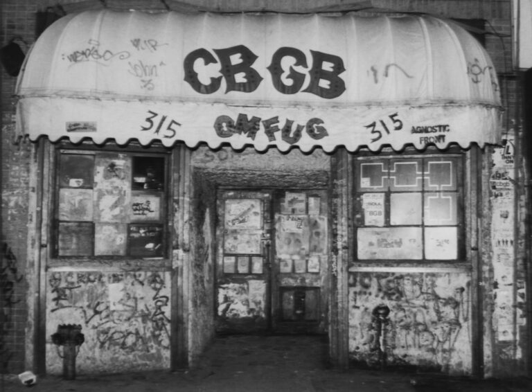 Fachada histórica do CBGB na Bowery, em Nova York