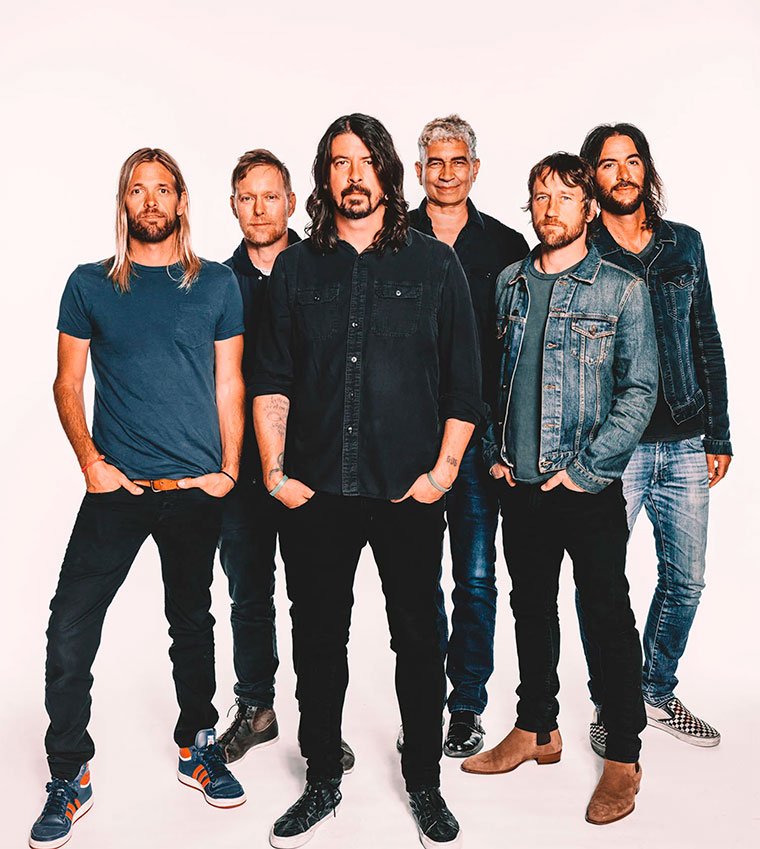 Integrantes do Foo Fighters em foto promocional