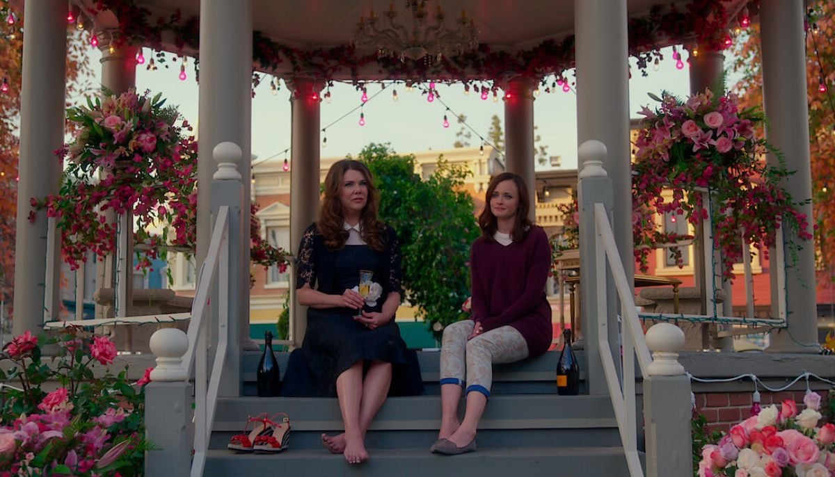 Lauren Graham e Alexis Bledel em cena de Gilmore Girls