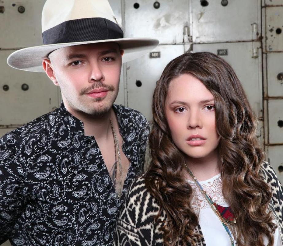 Jesse e Joy em retrato promocional