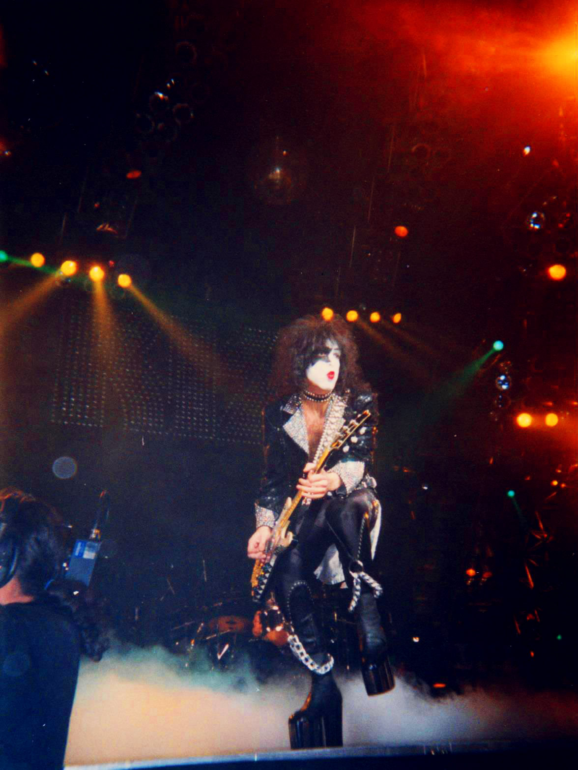 Paul Stanley do KISS em apresentação em Paris em 1996