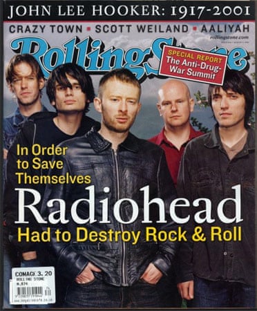 Radiohead em imagem promocional do período de Kid A e Amnesiac
