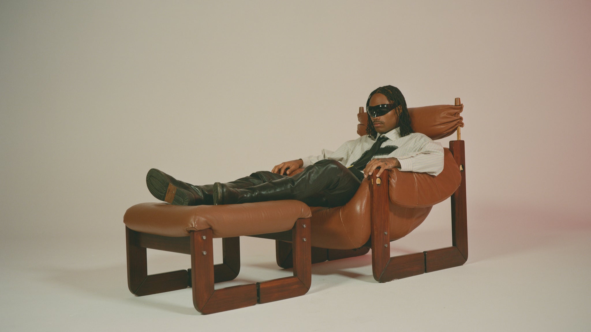 Steve Lacy em foto promocional da turnê de 2026