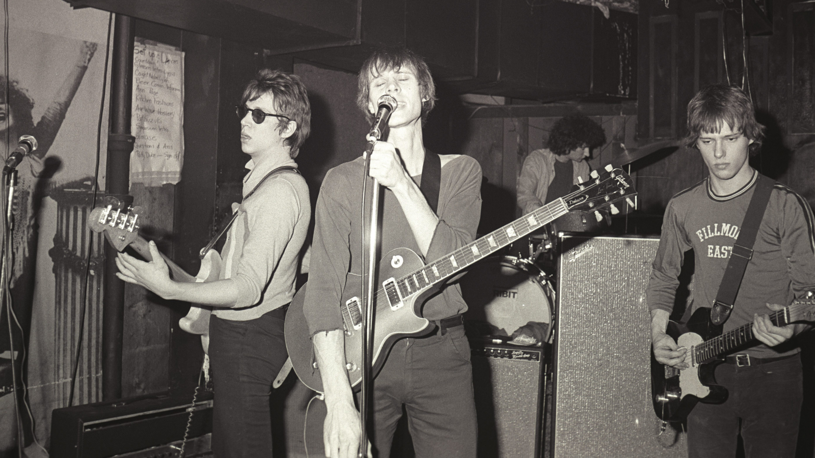 Television tocando no CBGB em 1975