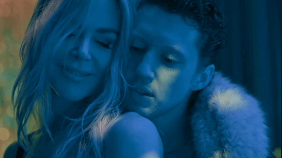 Troye Sivan e Nicole Kidman no videoclipe de She's The Best